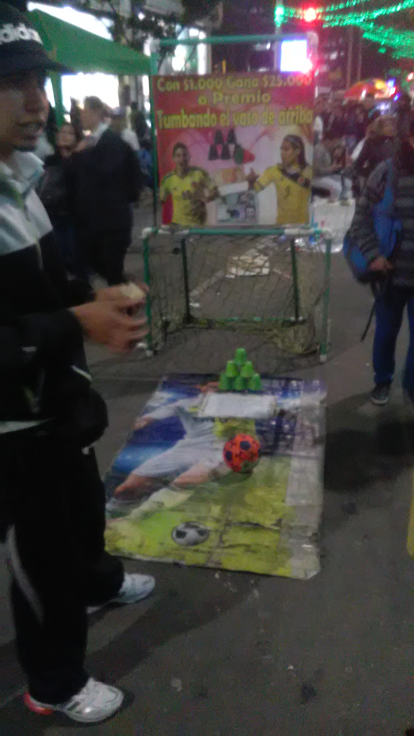 Raffle game in Bogot&aacute;